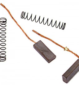 Carbones De Alternador/ CARBONES DE ALTERNADOR LUCAS - MERCEDES BENZ REGULADOR INCORPORADO - LUCAS 12V (7.9 x 4.5 x 16) / Maromec un Aliado para tu Comercio