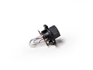 Lamparas Halogenas Y De Señalizacion/ LAMPARAS DE SEÑALIZACION 12V 1.2W BX8.4D 12V 1.2W  BLACK 2721 CON PORTALAMPARA NEGRO  (CODIGO ANTERIOR: 12606KO) / Maromec un Aliado para tu Comercio