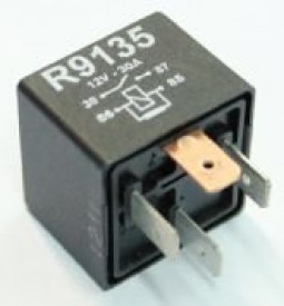 Relays/ RELAY DE ACCESORIOS VW FOX - SURAN / 12V - SIN SOPORTE RAL9135 / Maromec un Aliado para tu Comercio